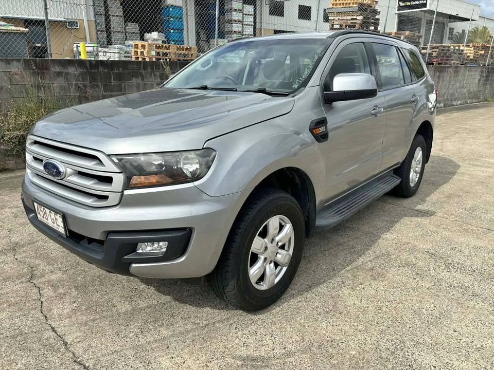 2017 Ford Everest Ambient