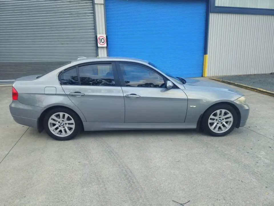 2008-bmw-320d-automatic-e90-executive-005.webp